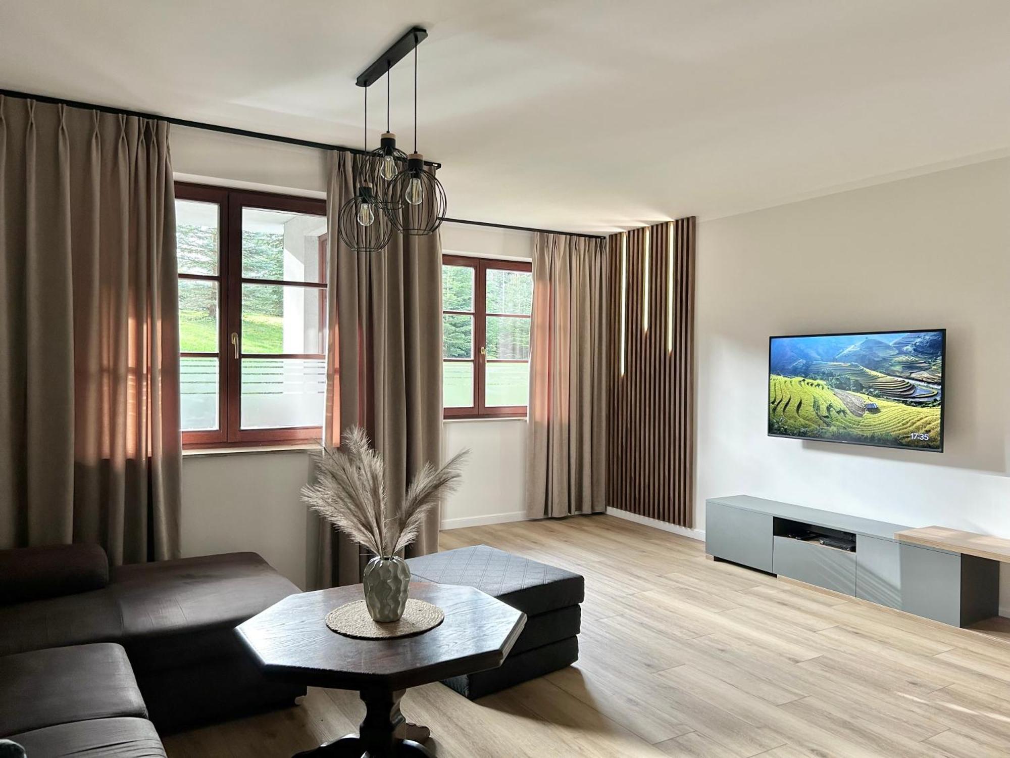 W Rezydencji Pod Swierkami Apartment Karpacz